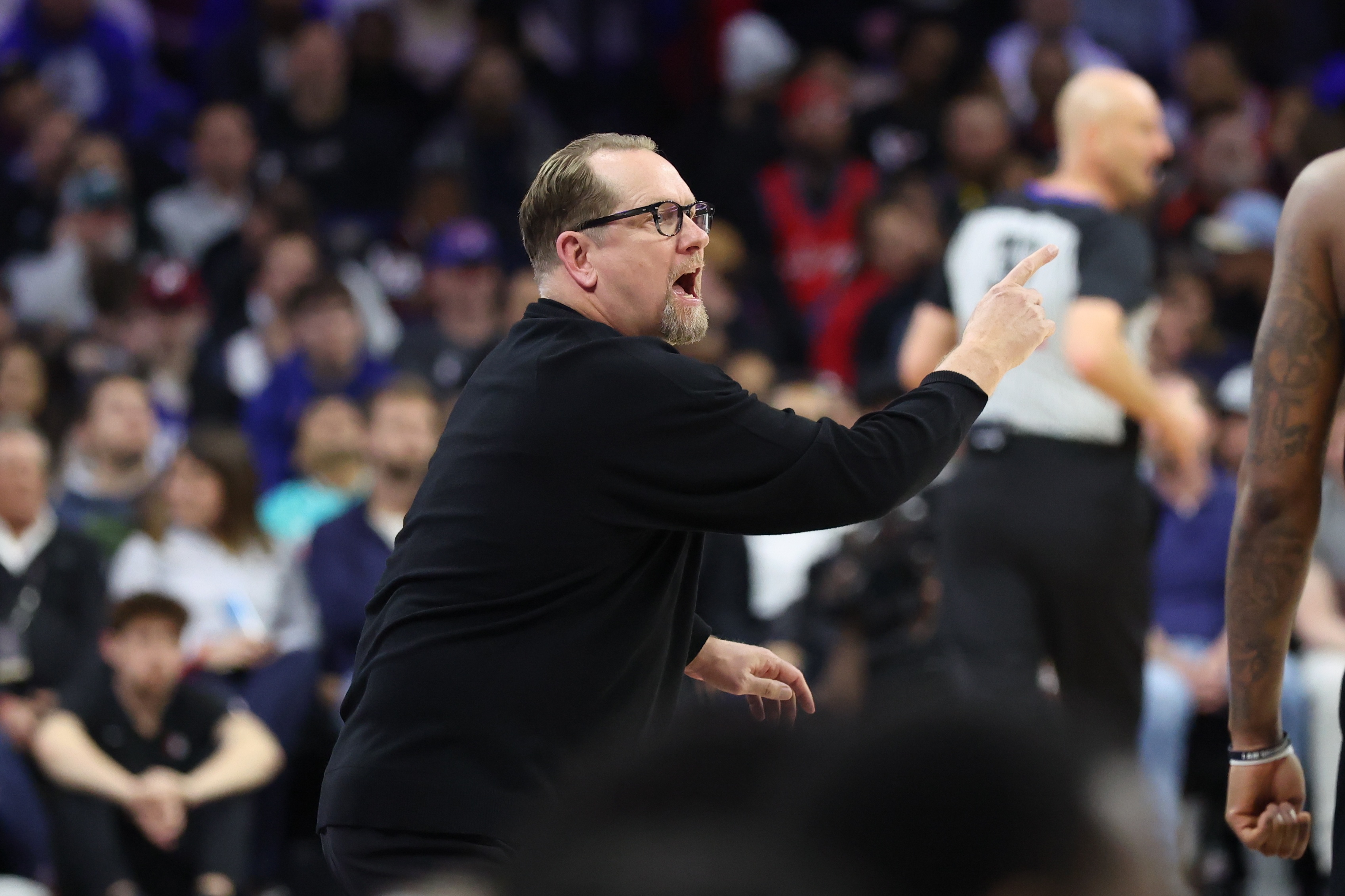 STAR SPORTS-容易一溃千里!76人单赛季3次在主场输掉至少40分成历史首队