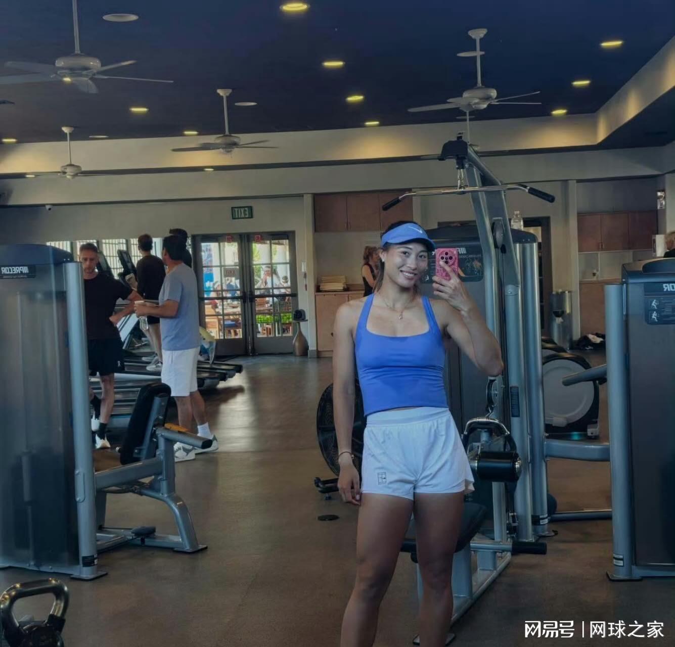 STAR SPORTS-郑钦文晒照新教练技改，外媒称其剑指法网阳光双赛成绩是合作关键